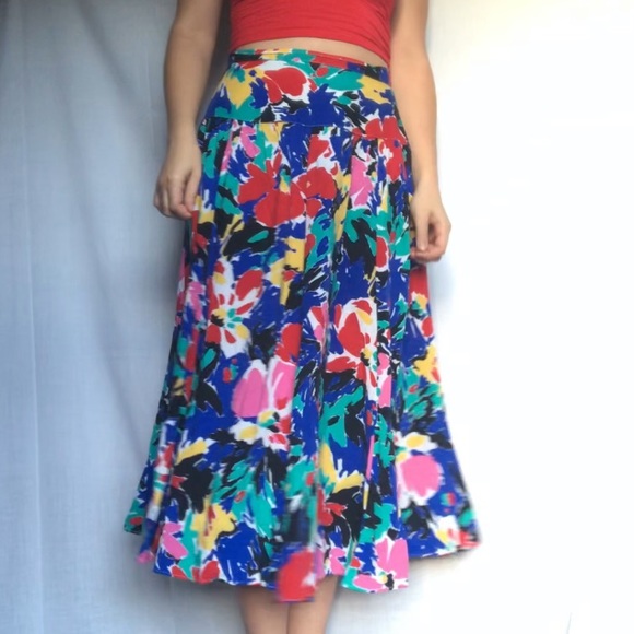 Floral Vintage Skirt - Picture 7 of 7